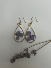 Load image into Gallery viewer, Tear Drop Earrings