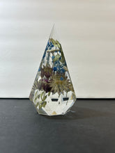 Load image into Gallery viewer, Large Faceted Ring Holder