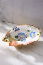 Load image into Gallery viewer, Garden Grace- Oyster Trinket Dish