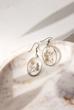 Load image into Gallery viewer, Oval Pendent Earrings