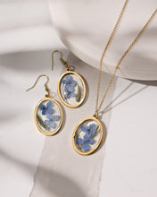 Load image into Gallery viewer, Oval Pendent Necklace