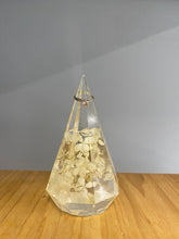 Load image into Gallery viewer, Large Faceted Ring Holder