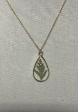 Load image into Gallery viewer, Tear Drop Pendent Necklace

