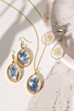Load image into Gallery viewer, Oval Pendent Necklace
